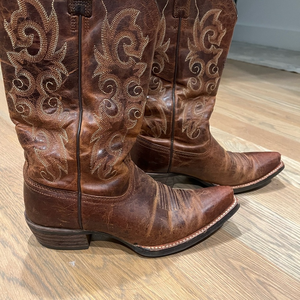 Ariat Brown Cowboy  Leather Boots